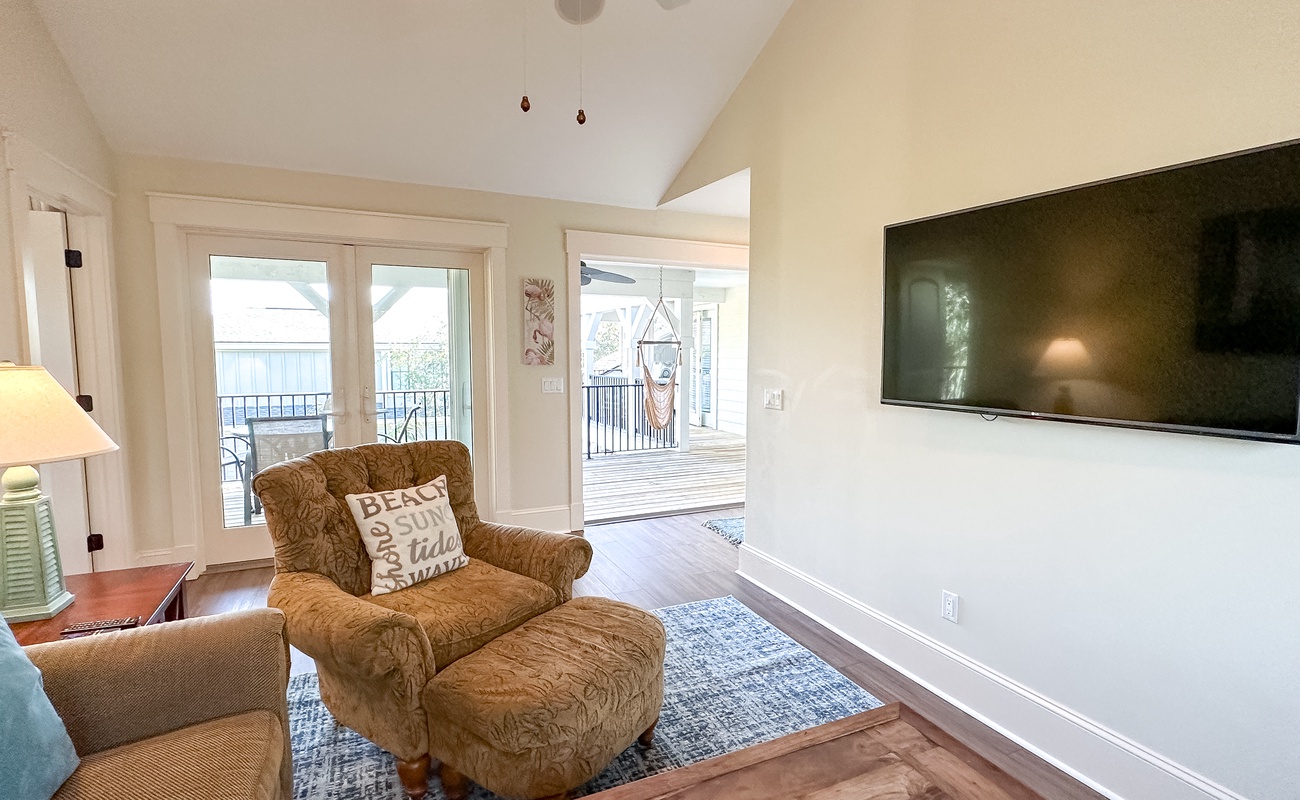 Upstairs Living Area