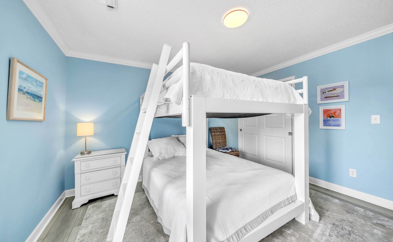 Guest Bedroom with Queen Bunk Beds