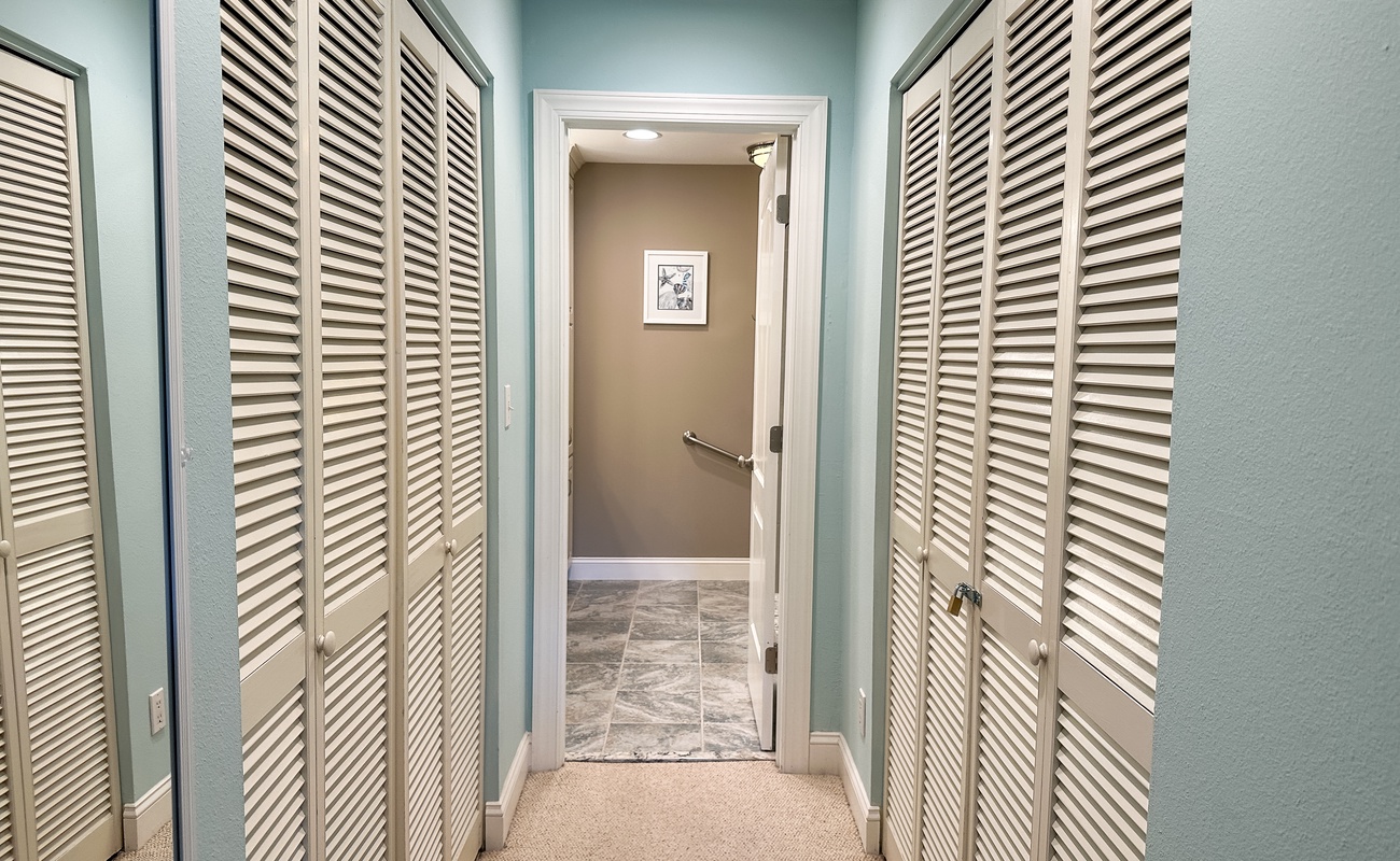 Downstairs Primary Suite Closet