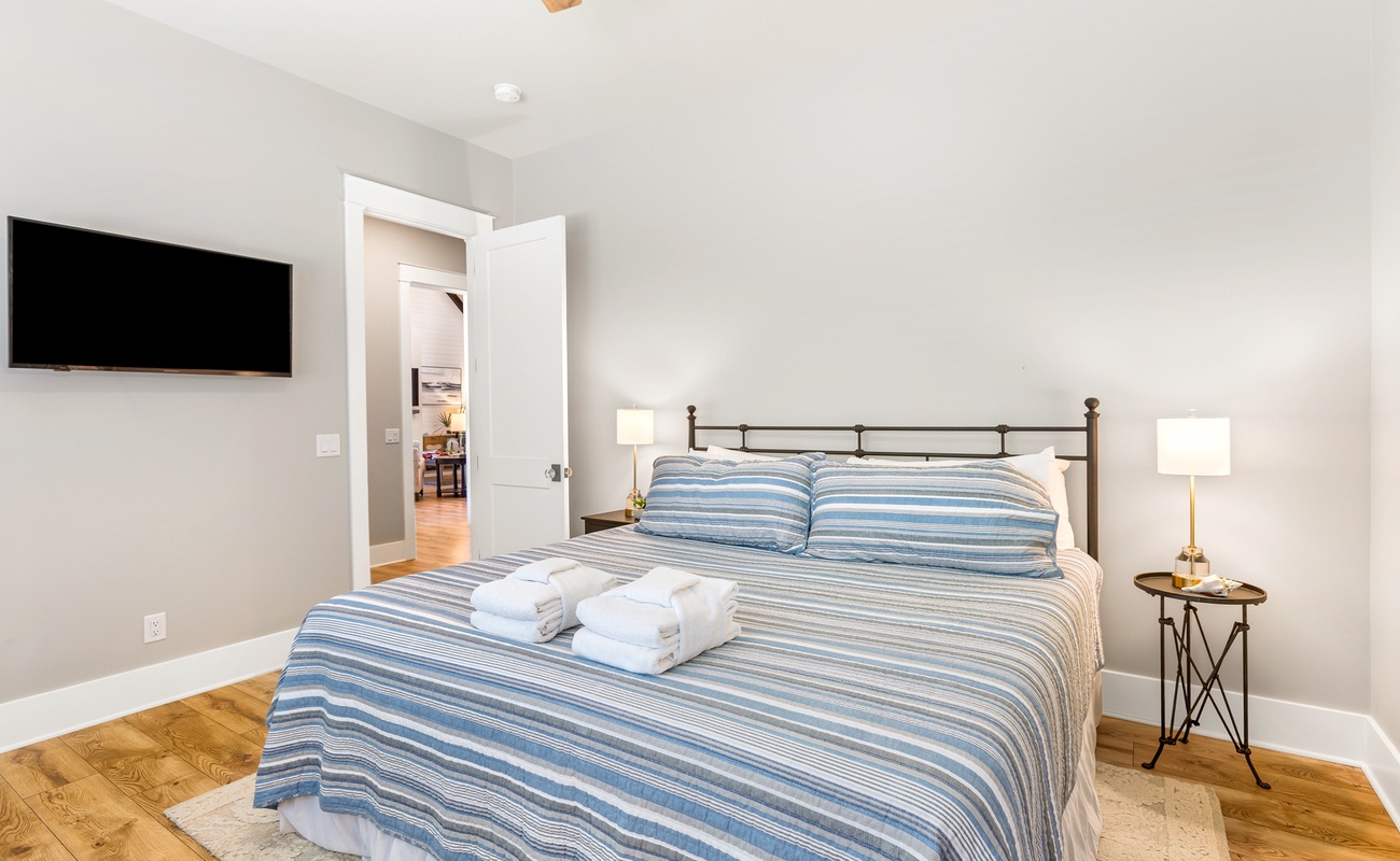 Guest Bedroom on Second Floor with King Bed and En-Suite Bathroom