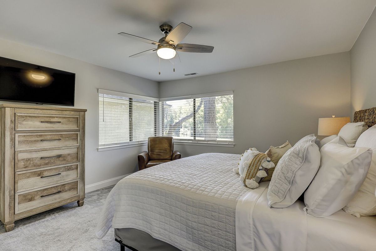 Primary Suite with King Bed and En-Suite Bathroom