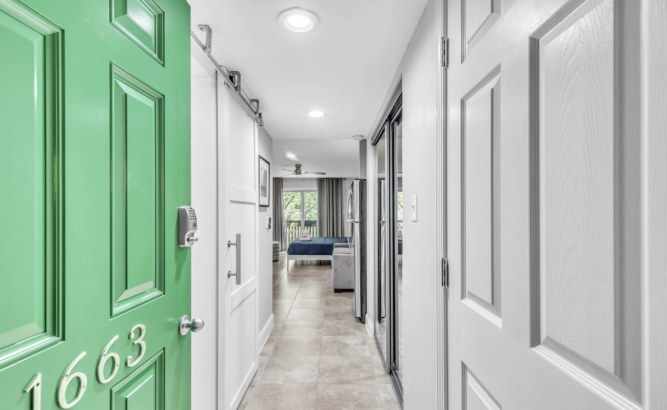 Welcome to 1663 Bluff Villas!