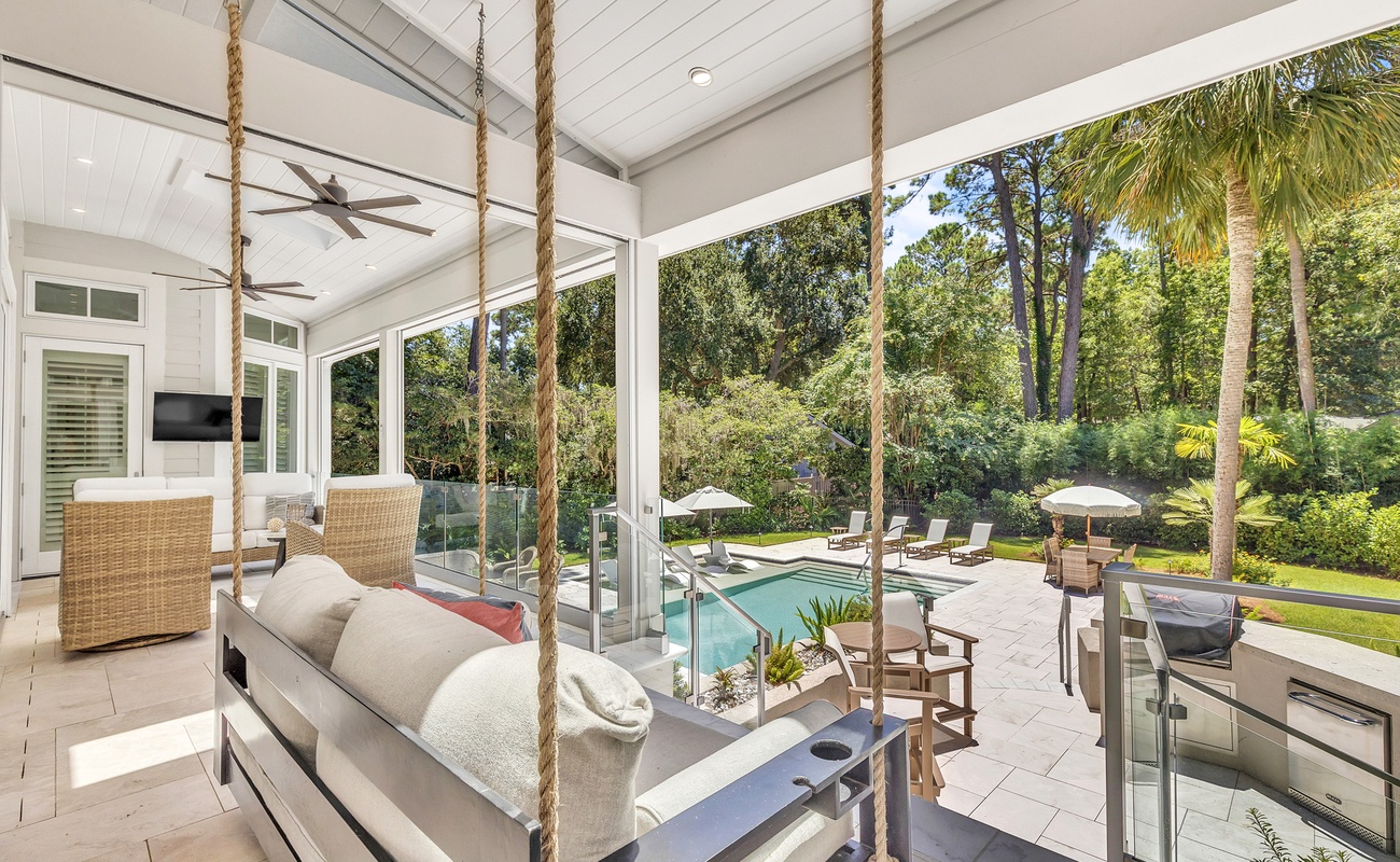 Large Screened-In Porch