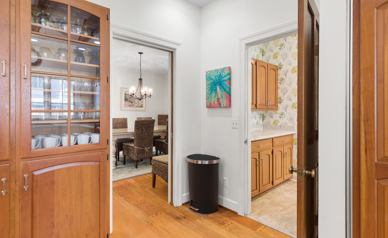 To Dining Area or Laundry from Kitchen