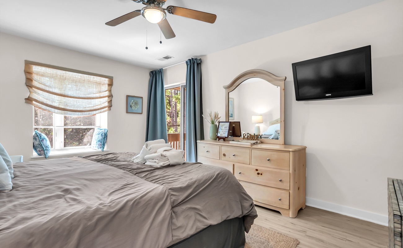 Primary Suite with King Bed