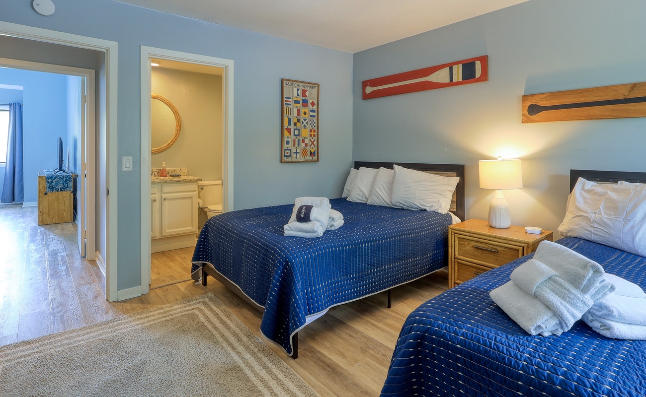 Double Full Guest Suite