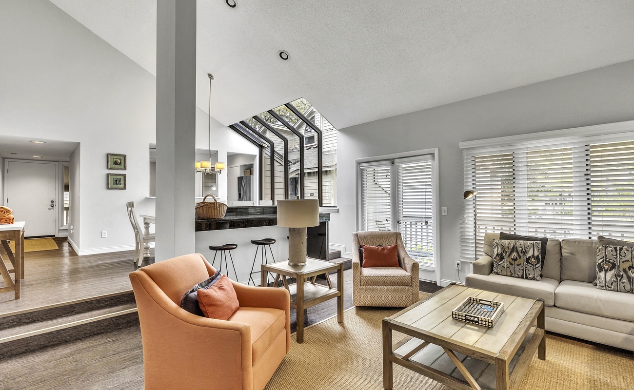 1761 St. Andrew's Common Photo