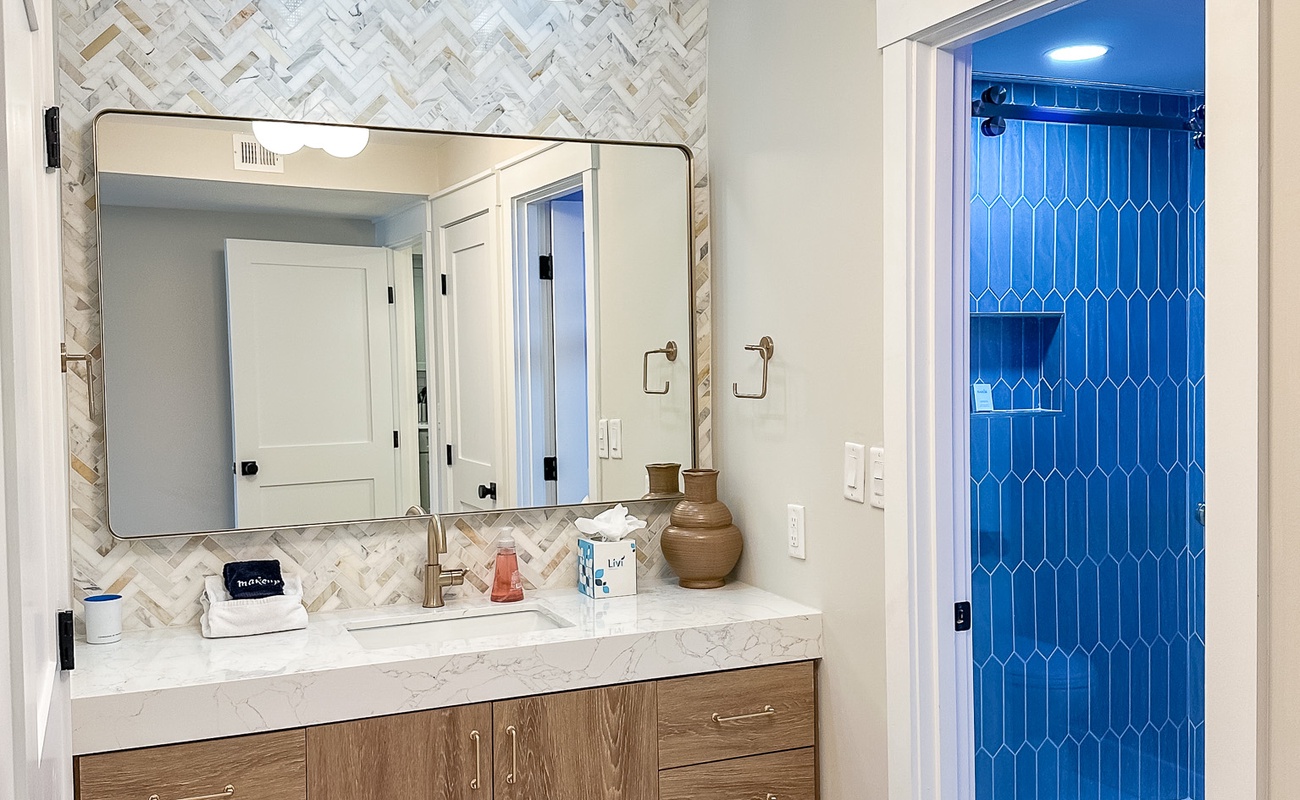 Primary Suite Bathroom