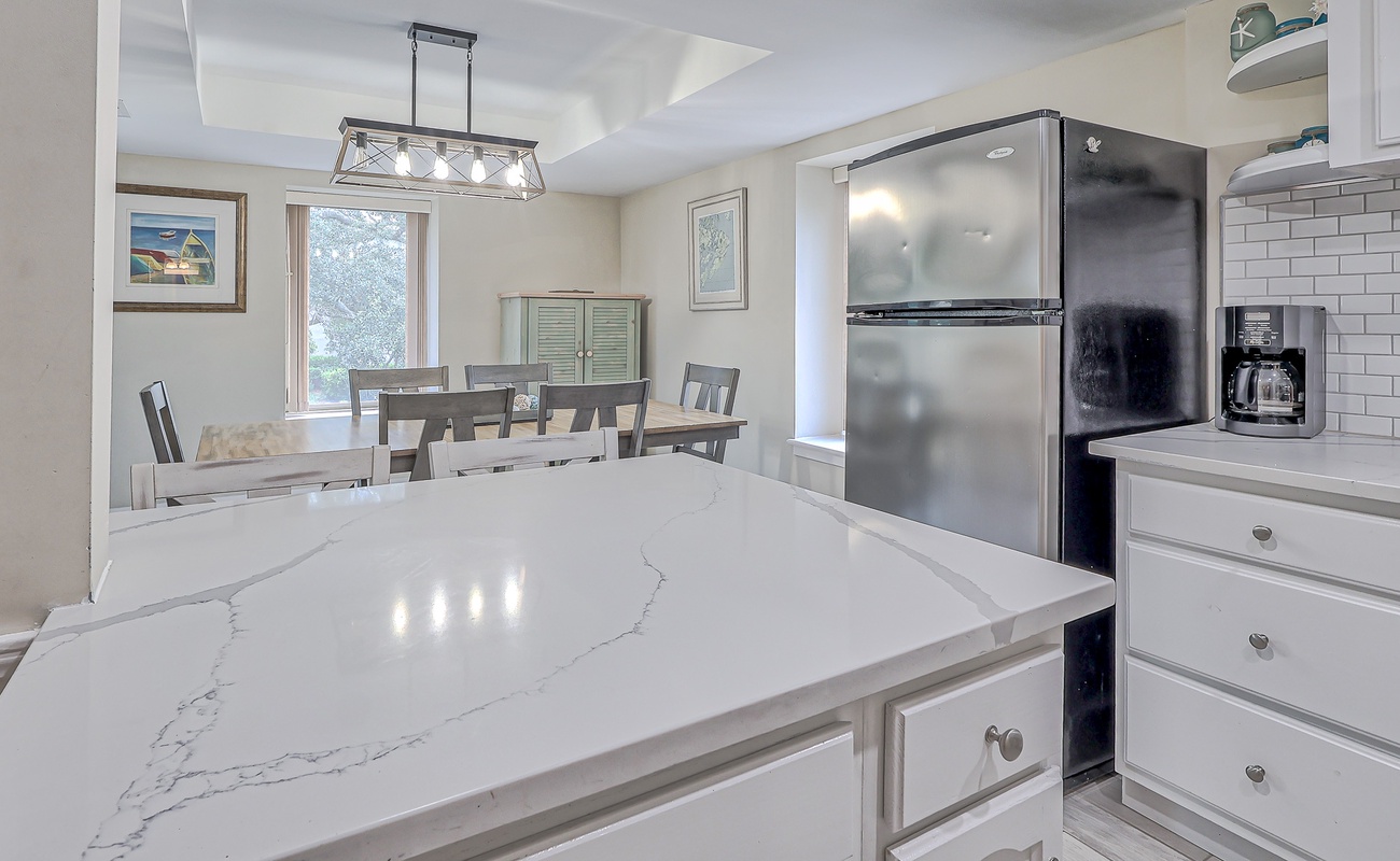 Breakfast Bar in Kitchen