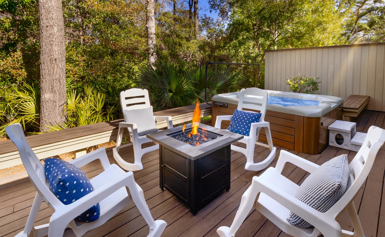 Private Deck with Hot Tub