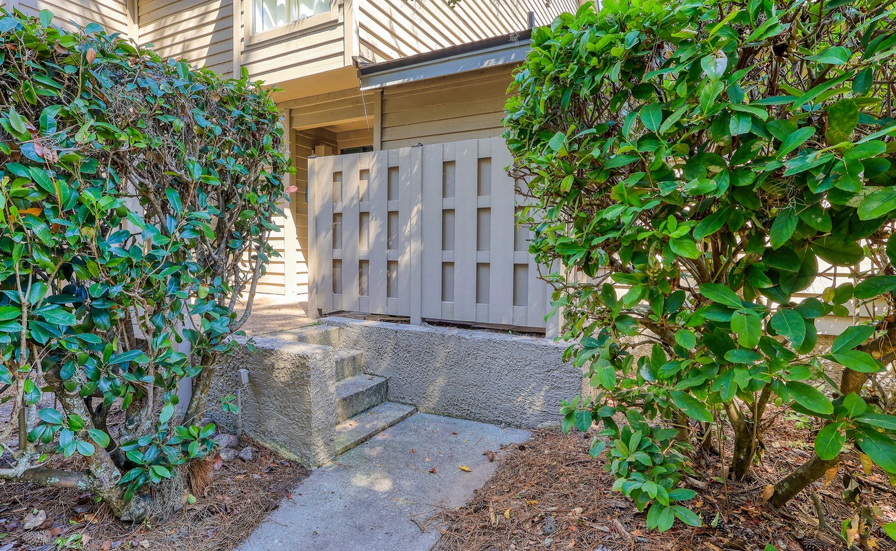 Exterior Entrance to Villa