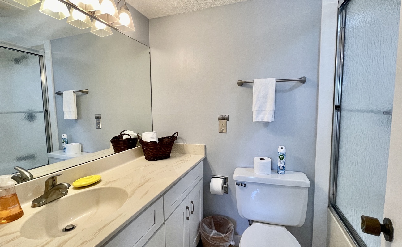 Bathroom for 2nd Floor Twin Room