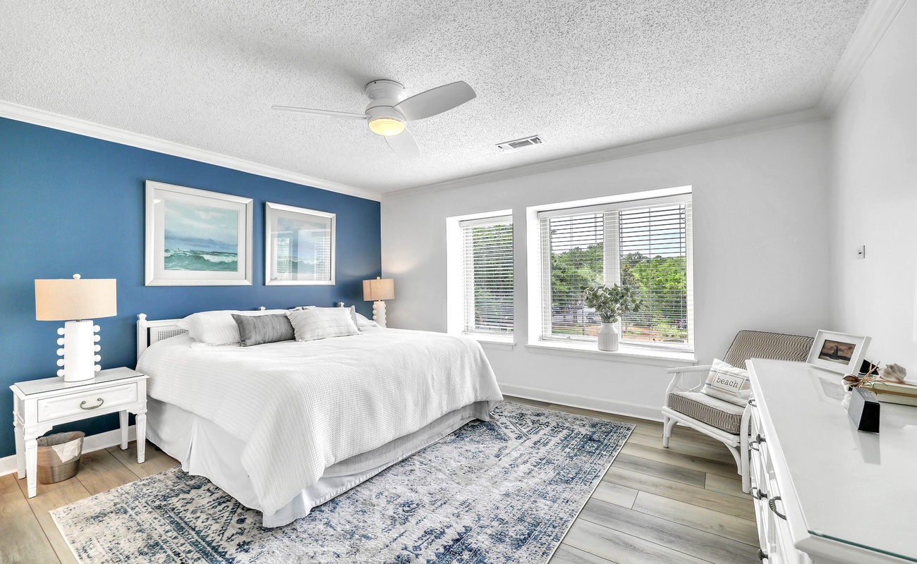 Primary Suite with King Bed and En-Suite Bathroom