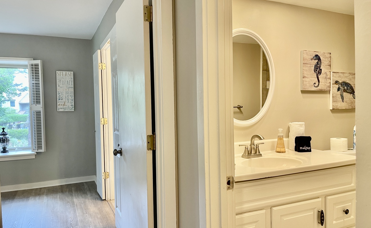 Hallway Into Hall Bath