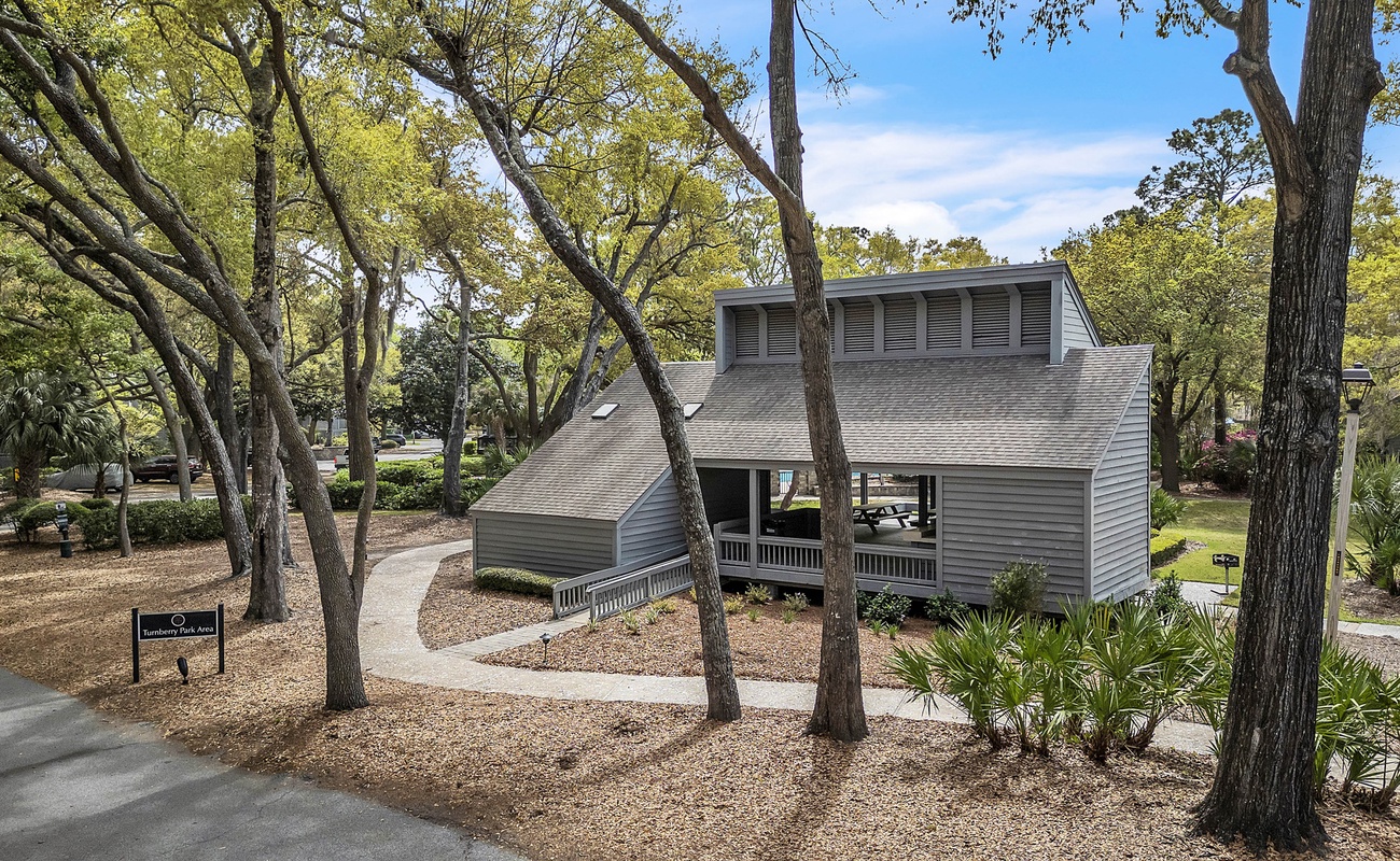 Shaded Pavilion and Picnic Area
