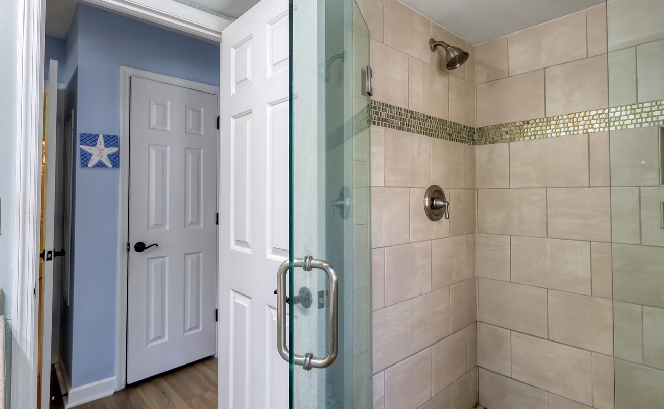 Primary Suite Bathroom