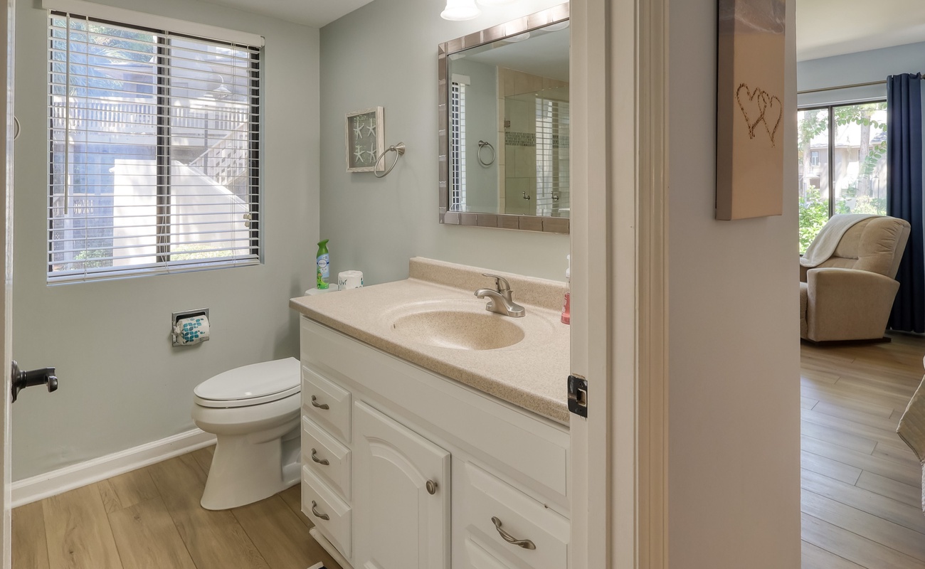 Primary Suite Bathroom