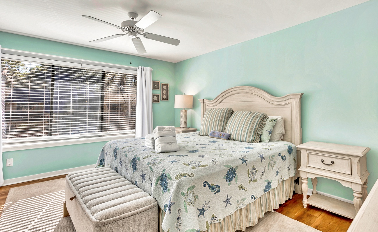 Primary Suite with King Bed and En-Suite Bathroom