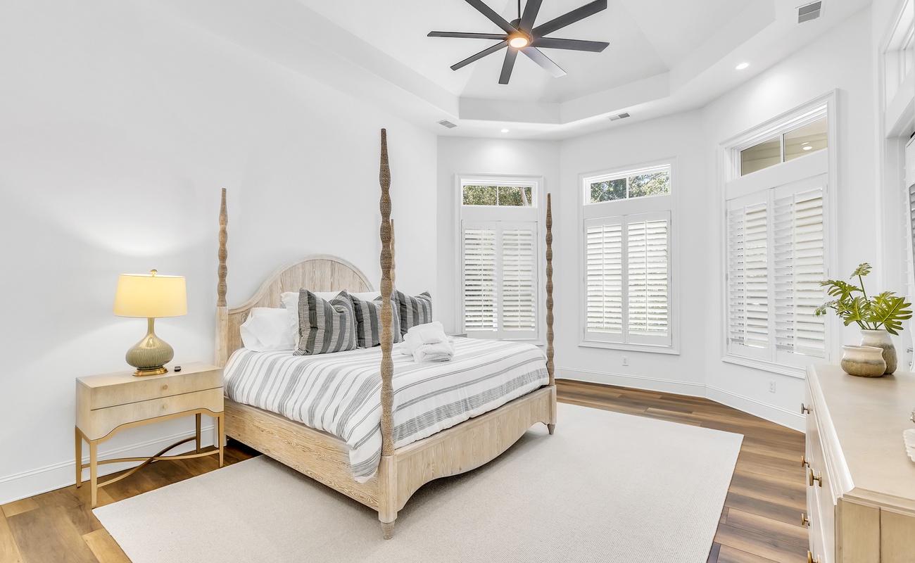 Primary Suite with King Bed and En-Suite Bathroom