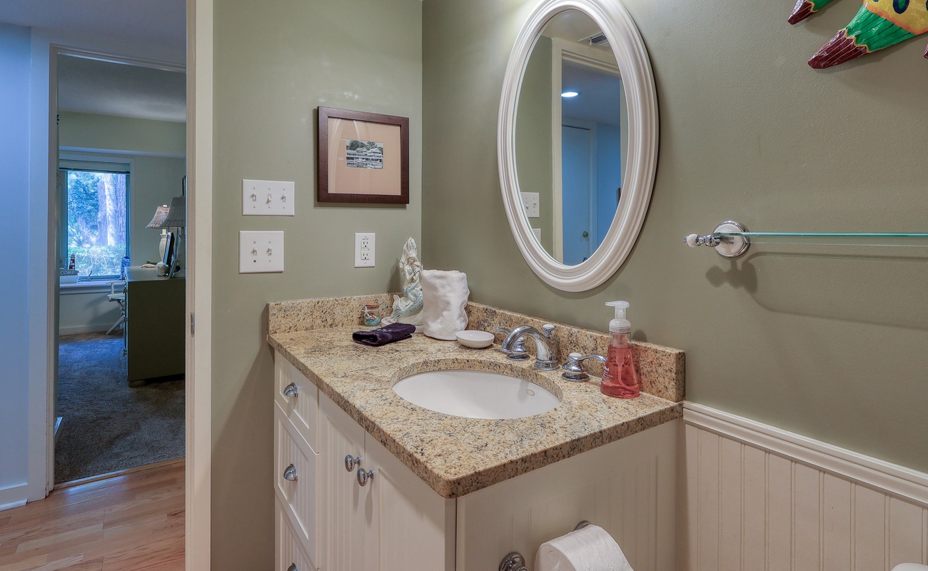 Guest Bathroom in Hall
