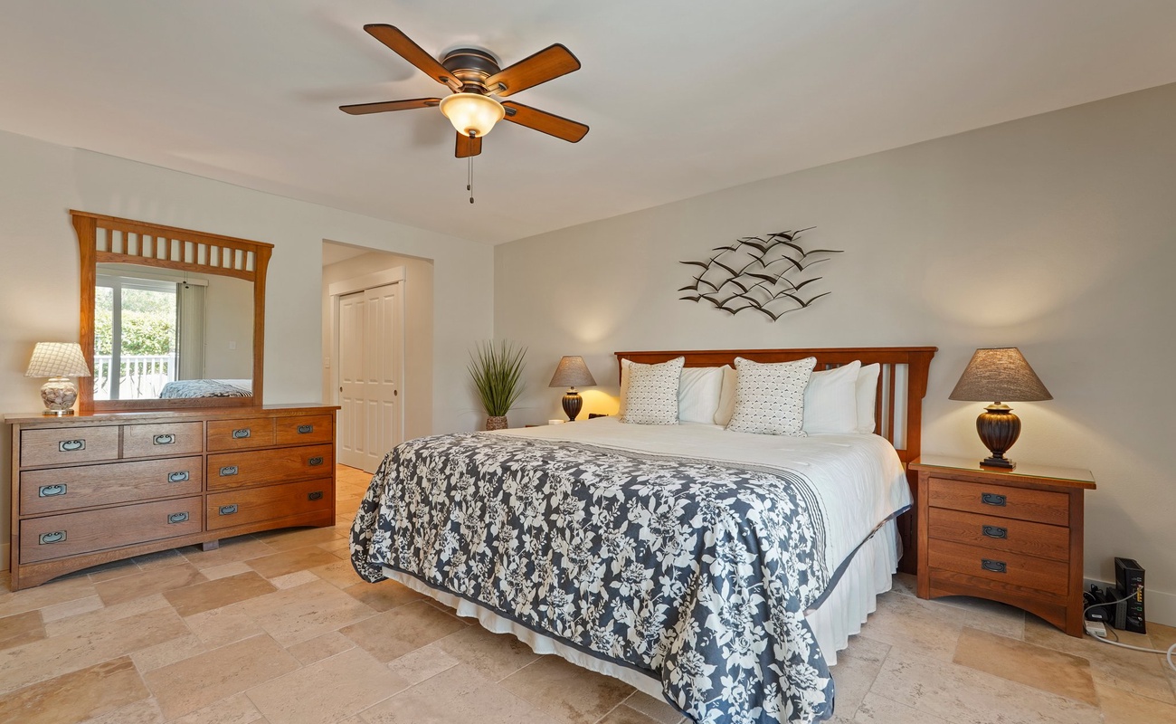 Primary Suite with King Bed and En-Suite Bathroom