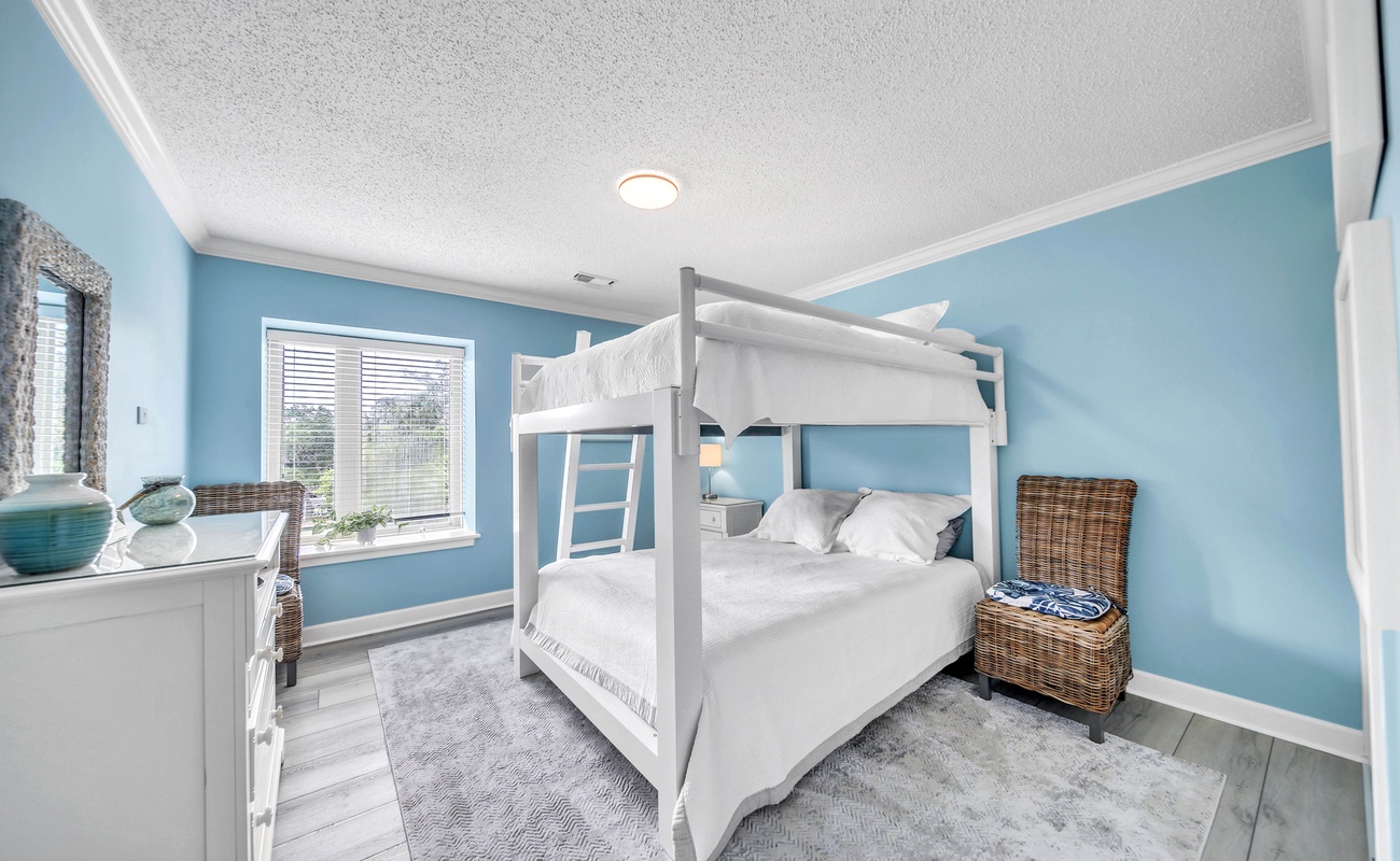 Guest Bedroom with Queen Bunk Beds