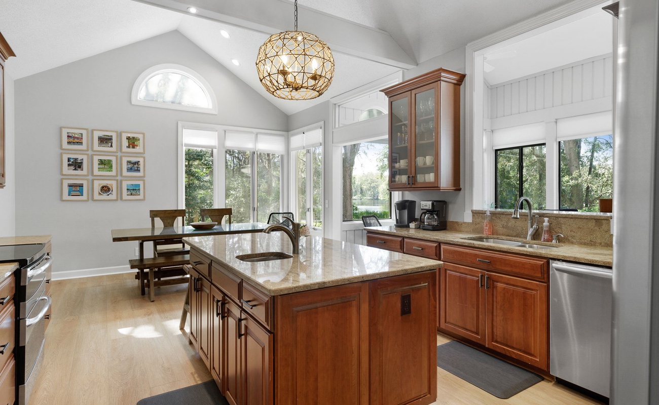 Kitchen with Large Eat