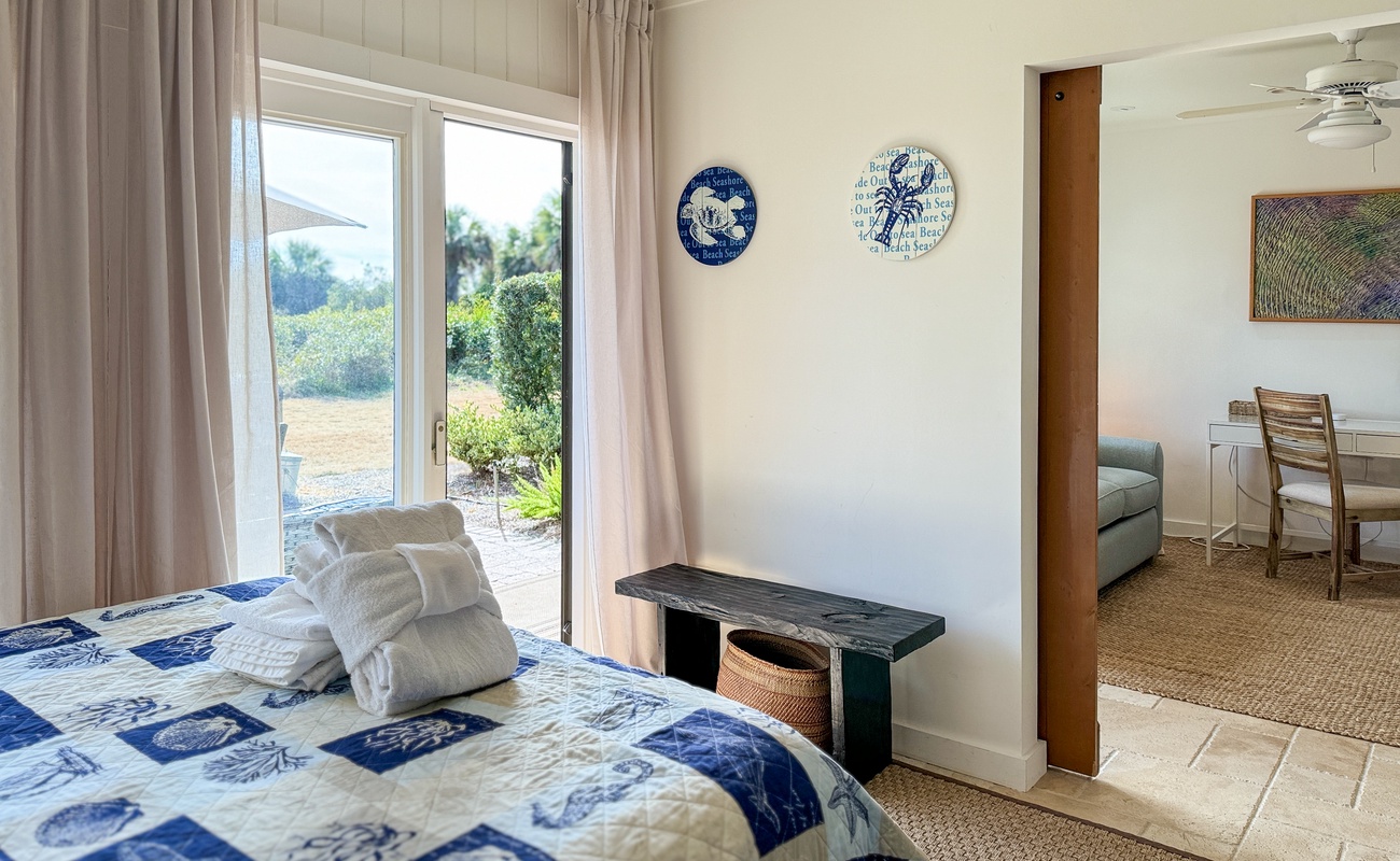 Downstairs Guest Room with Twin Bunk and Full Bed