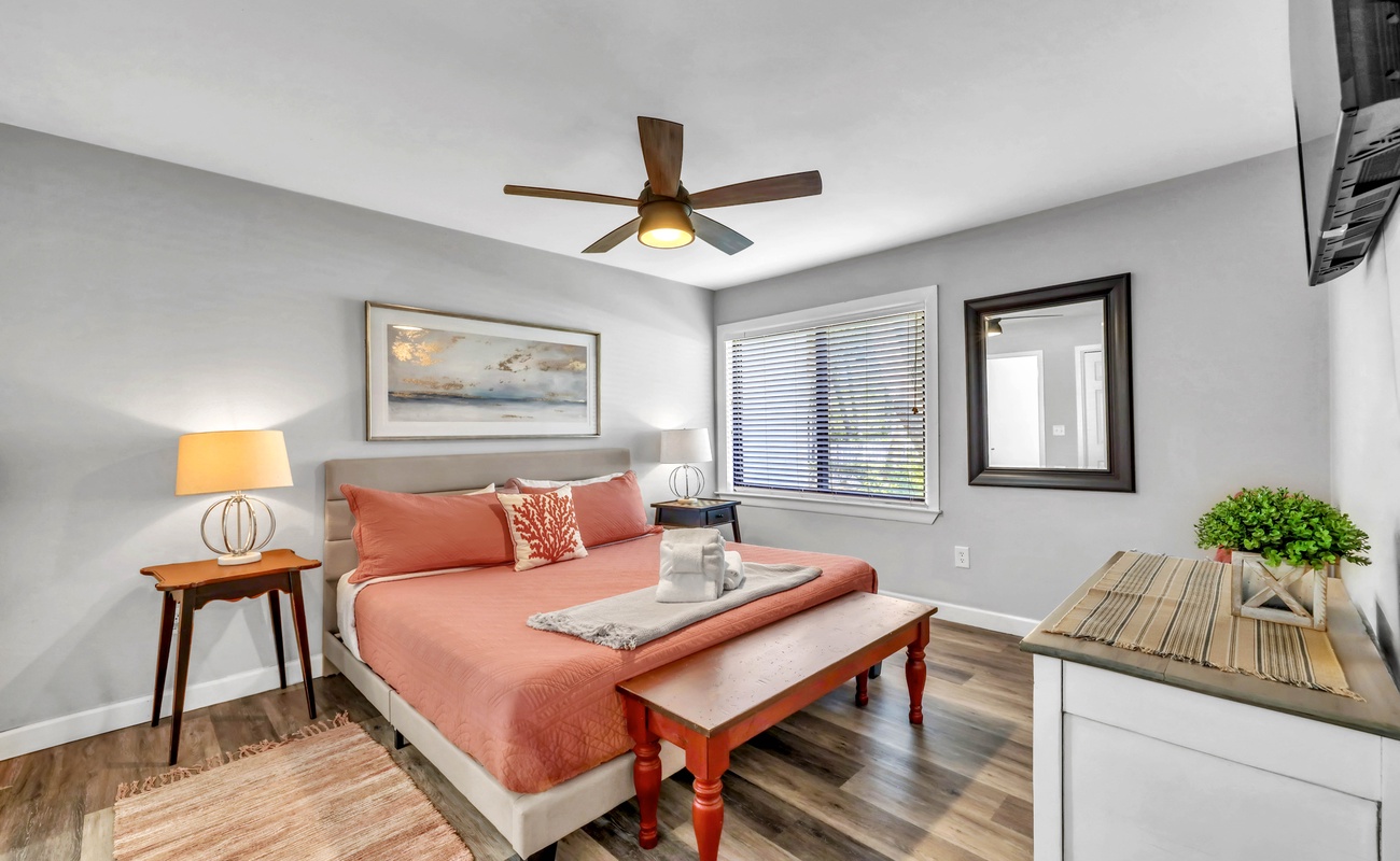 Primary Suite with King Bed
