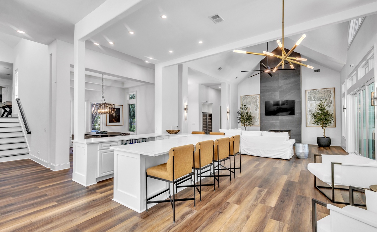 Open Living Space with Central Bar Near Kitchen