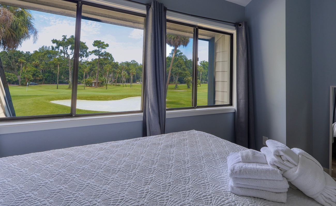 Double Queen Suite with Golf Course Views