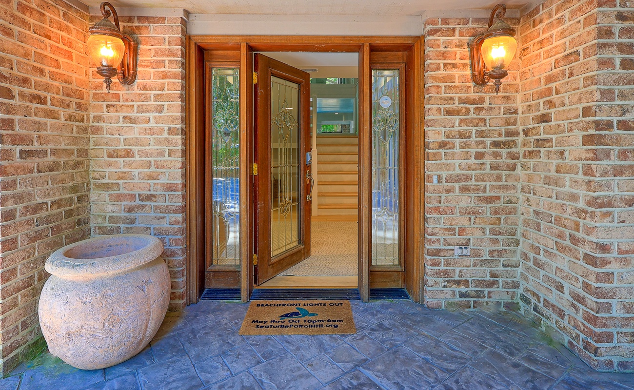 Welcome to 14 Cedar Waxwing