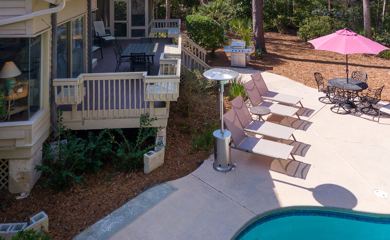 Private Pool and Deck with Gas Grill