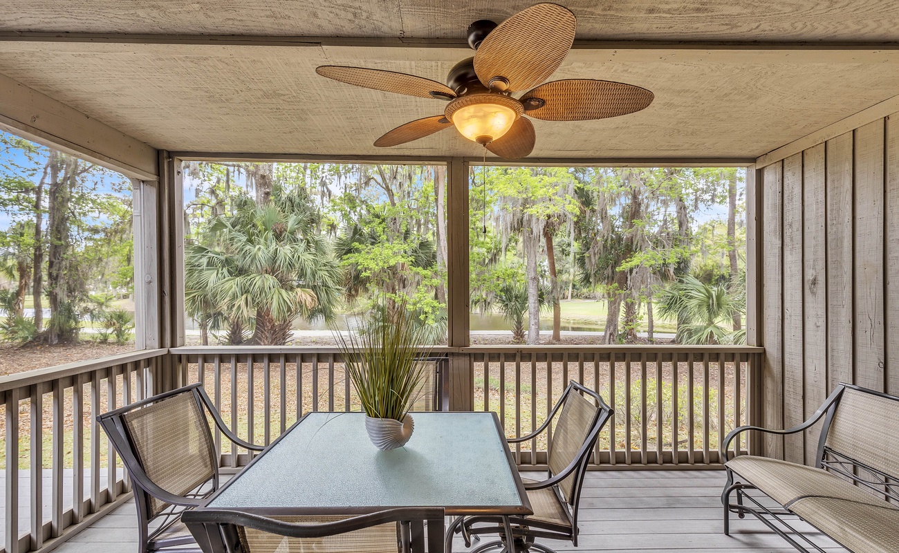 Private Screened In Porch with Golf Course Views