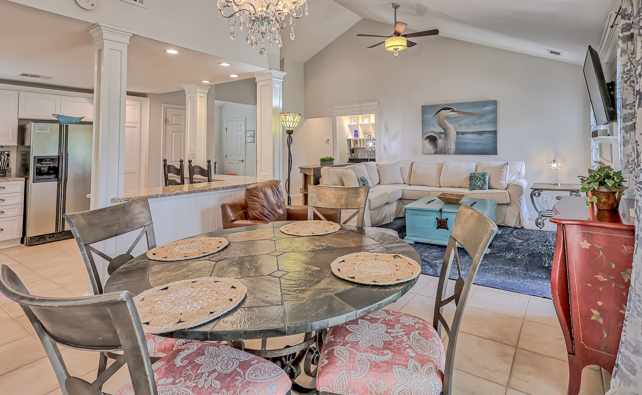 Living and Dining Area