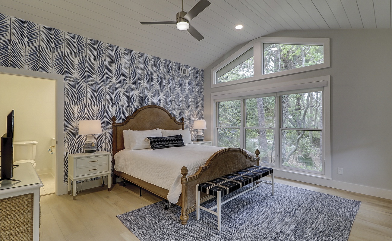 2nd Level Primary 1 w/ Walk-In Shower