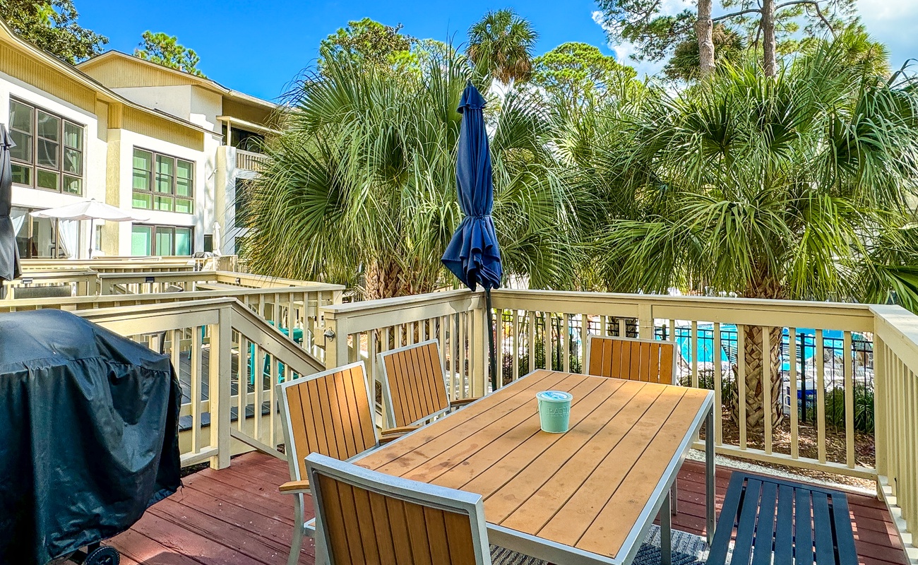 Deck with Pool Access