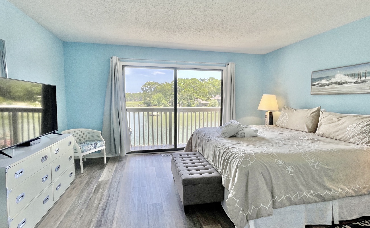 2nd Floor Primary Suite with King