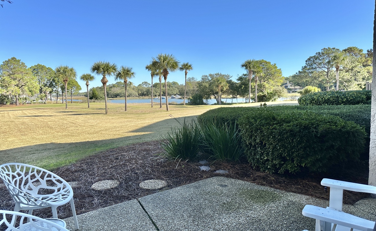 1749 Bluff Villas Photo