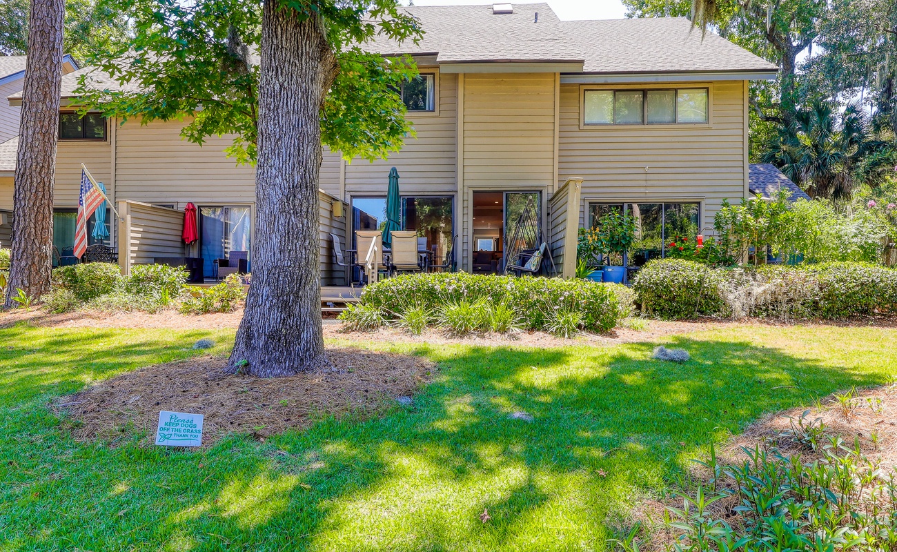 Deck with Golf Course Views
