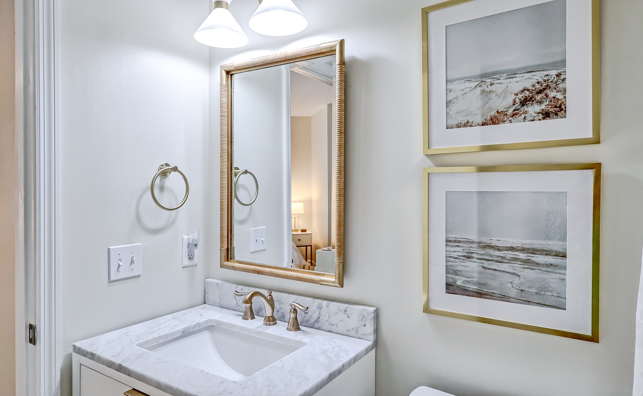 Primary Suite Bathroom