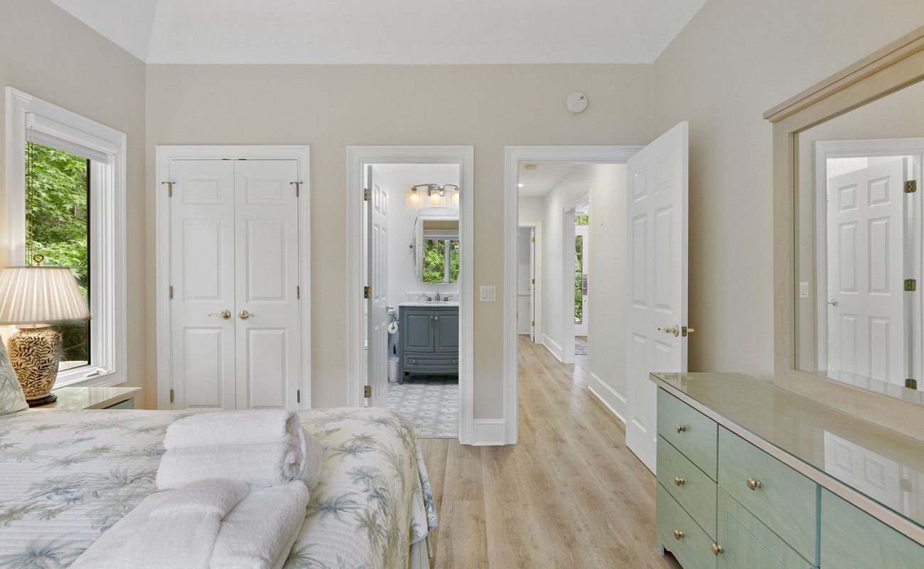 Downstairs King Suite