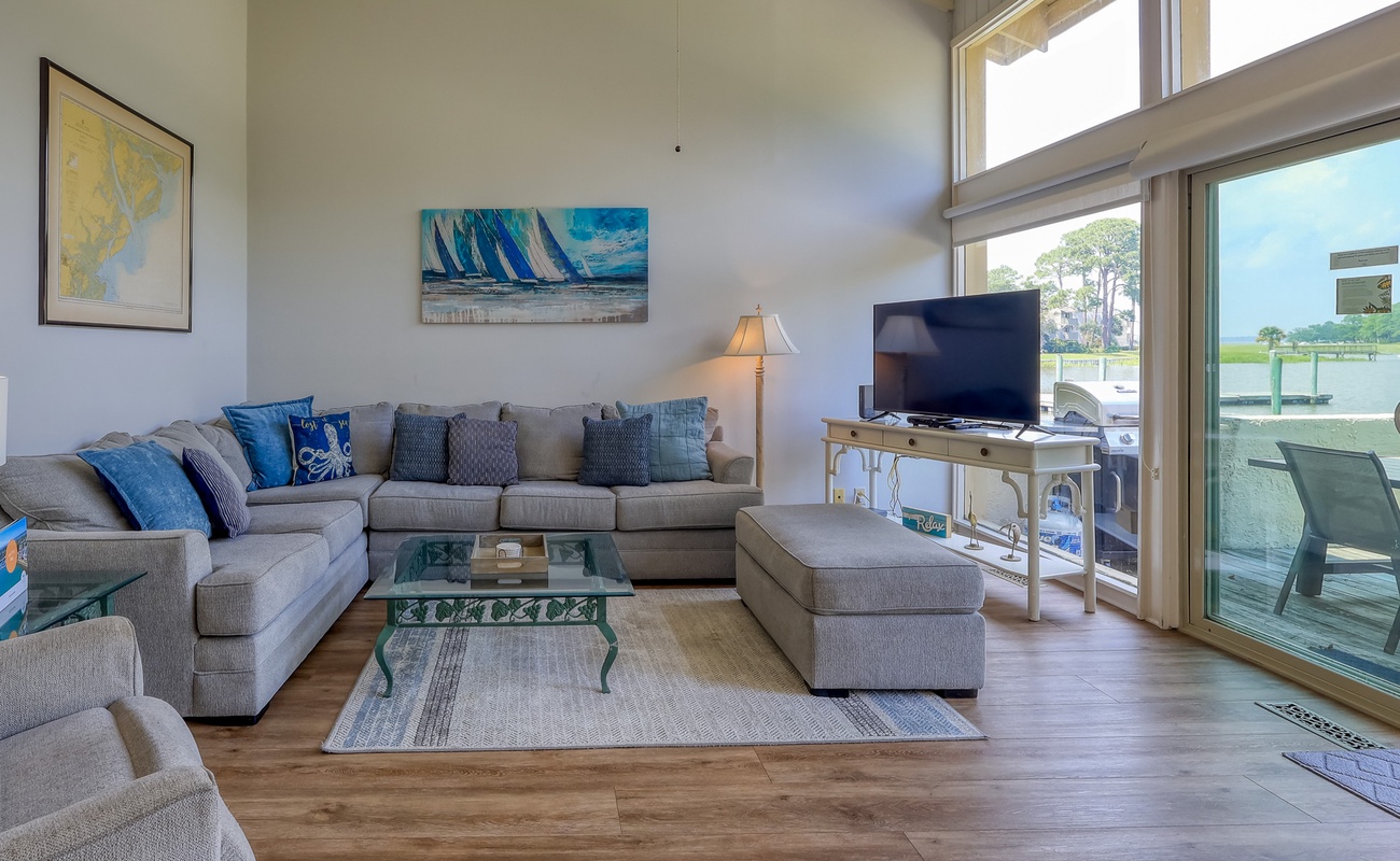 Living Area with Deck and Access to Private Dock