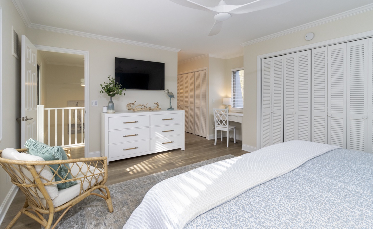 Primary Suite with King Bed