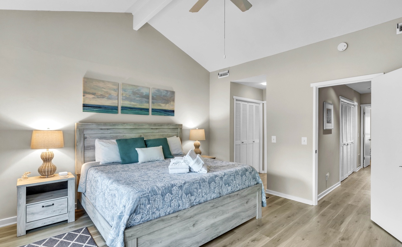 Primary Bedroom with King Bed and En-Suite Bathroom