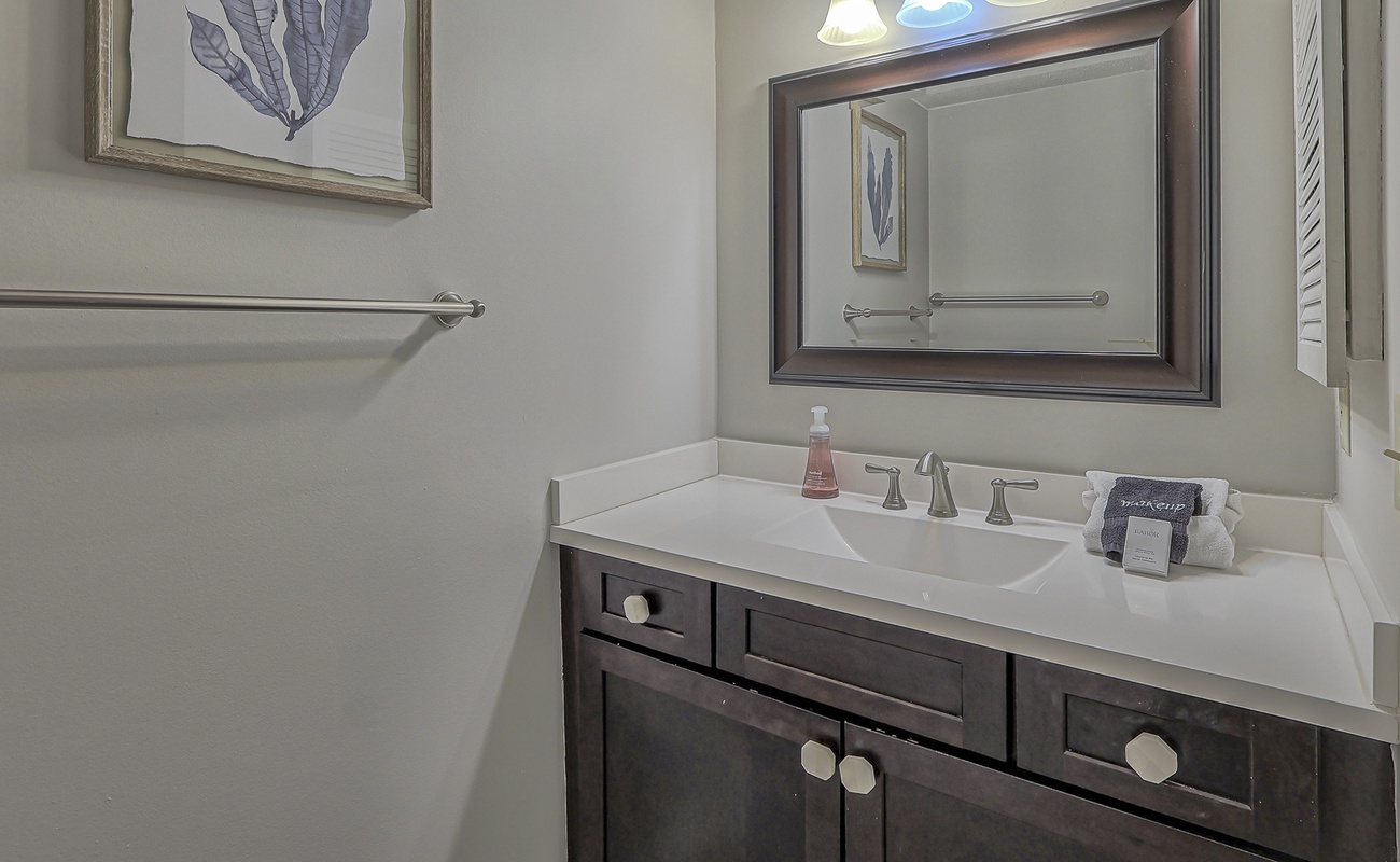 Primary Suite Bathroom