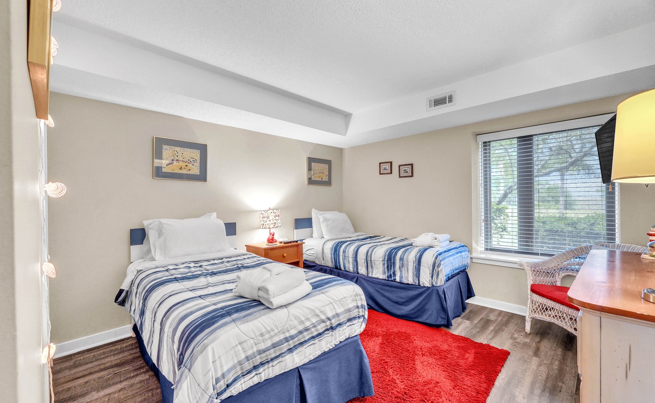 Guest Bedroom with Twin Beds