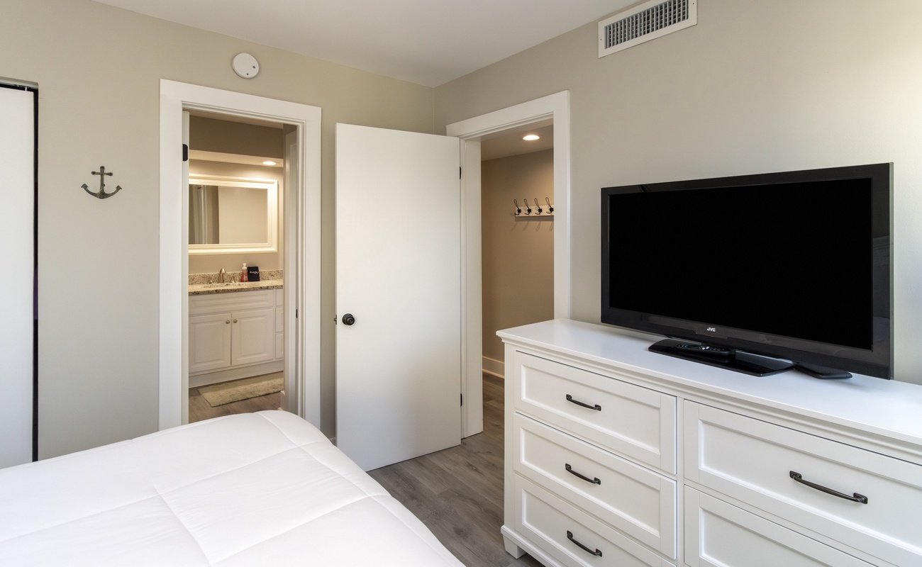 Primary Bedroom with King Bed