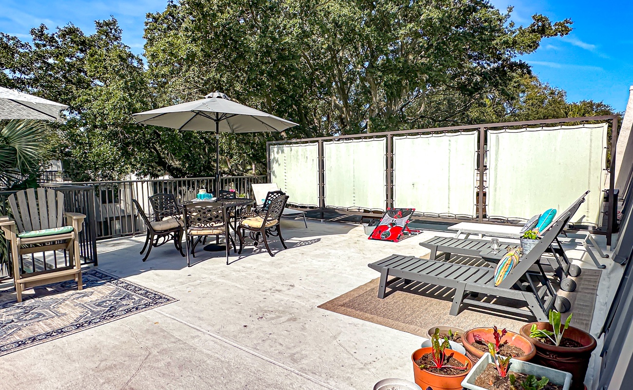 Private Rooftop Balcony