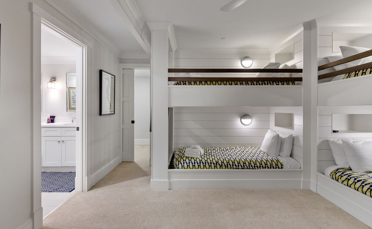 Quadruple Twin Bunk Suite (Right Side of Villa)